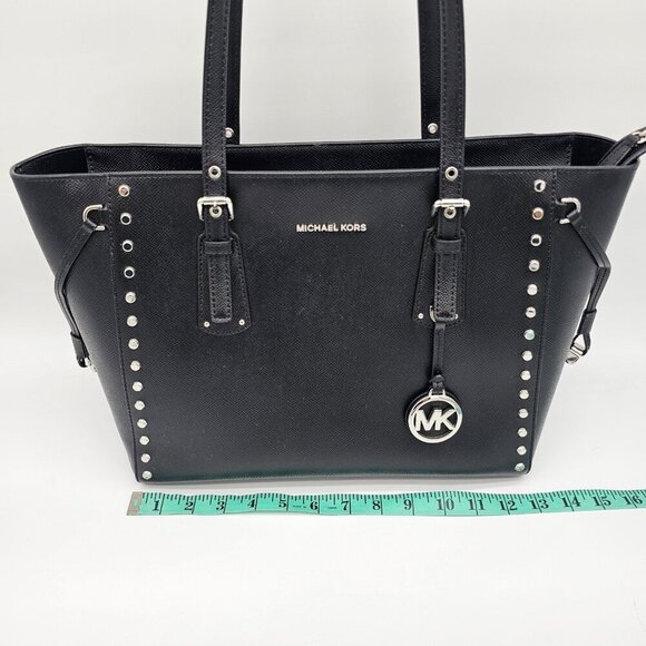 Michael Kors Voyager Medium Crossgrain Leather Tote, Black - Picture 13 of 16